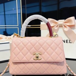 <AUTHENTIC>Chanel Trendy CC Top Handle Bag
